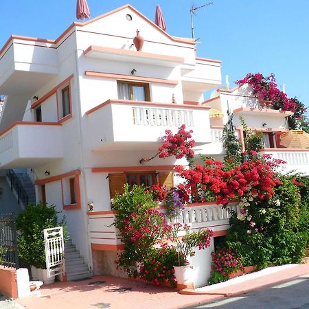 Villa Elizea Sztalósz Kültér fotó